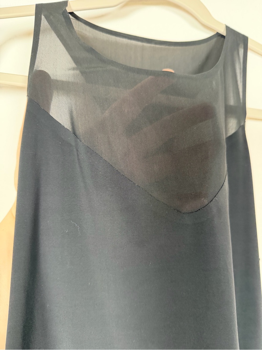 Athleta‎ Black Mesh-Back Flow Tank - Picture 2 of 8